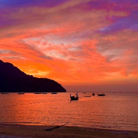 Blanco Beach Bar Hostel Pulau Phi Phi Luaran gambar