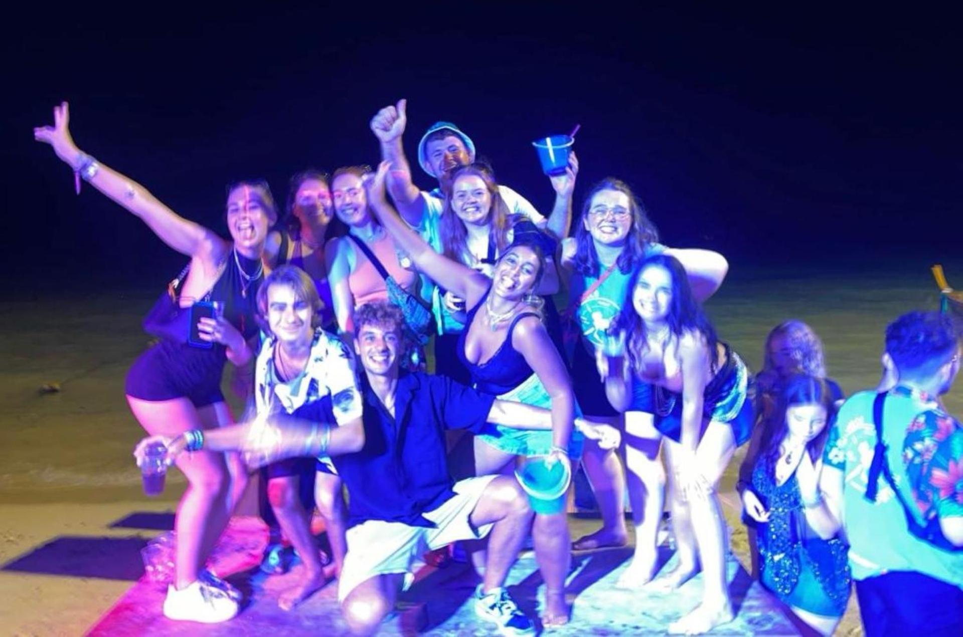 Blanco Beach Bar Hostel Pulau Phi Phi Luaran gambar